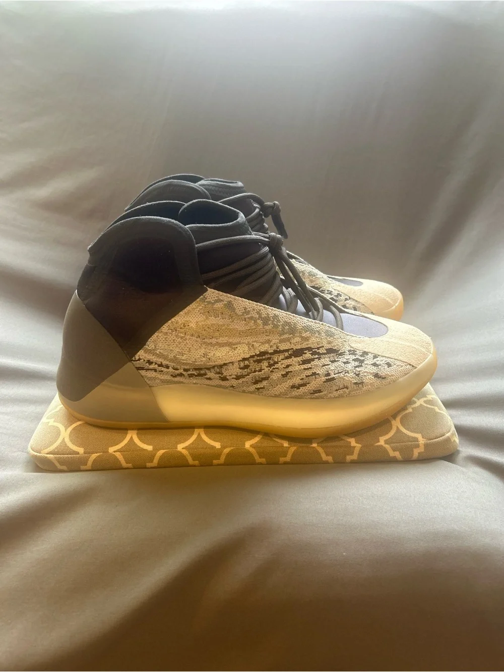 Adidas / Yeezy QNTM “Sea Teal” (GREAT CONDITION)